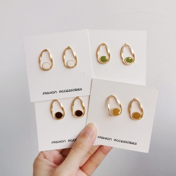 S925 Enamel Stud Earrings - Picture 6 of 7